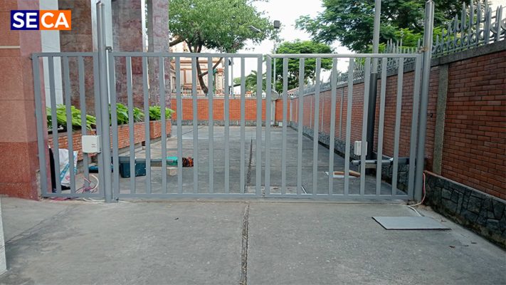 Cổng được vận hành tự động hóa