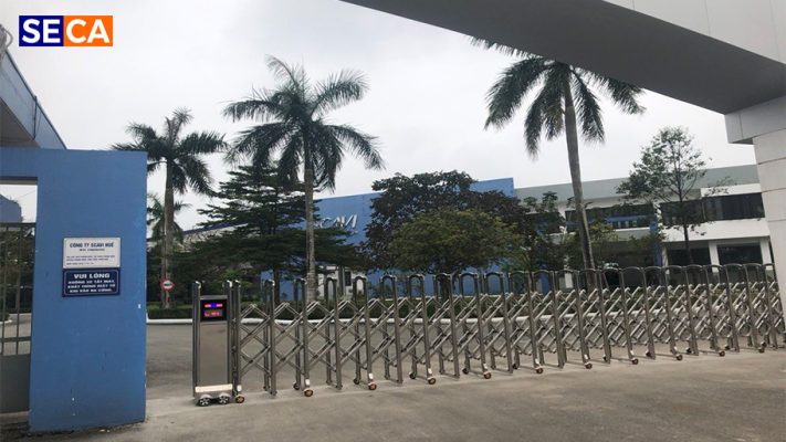 Dự án thi công cổng xếp inox tại công ty Scavi Huế