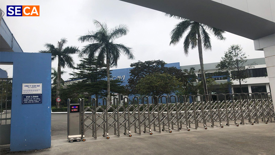 Dự án thi công cổng xếp inox tại công ty Scavi Huế